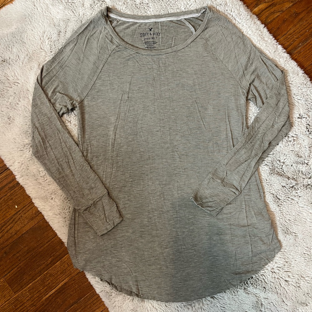 🦅 American Eagle long sleeve top